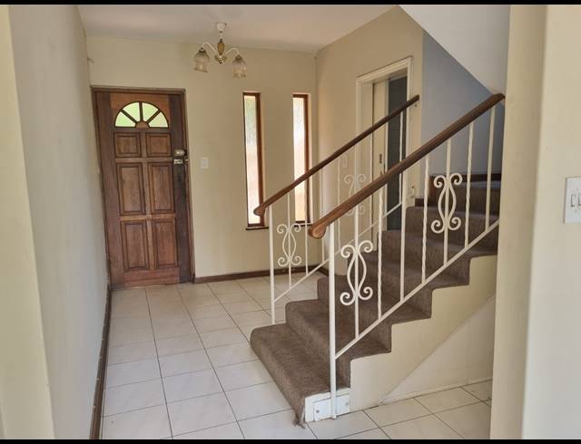5 BEDROOM TOWNHOUSE FOR SALE IN GLENWOOD